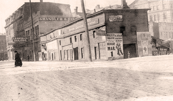 Laporte’s former Commercial Hotel, once the Winnipeg post office, as it appeared shortly before demolition in 1909.