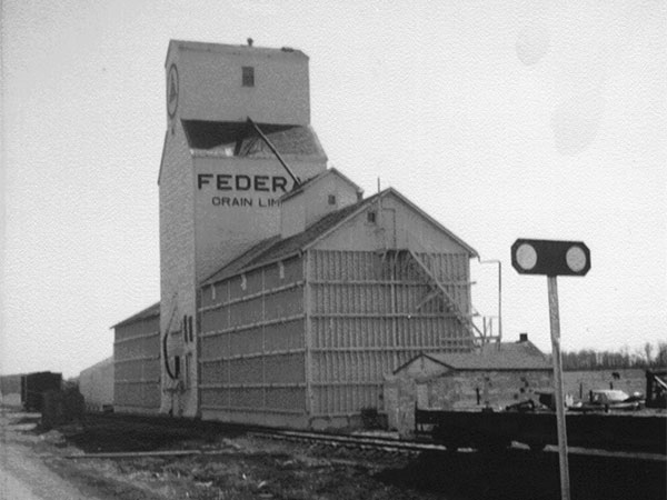 Federal Grain elevator at Amaranth
