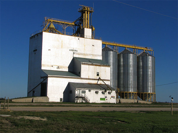 Manitoba Pool grain elevator D at Arborg