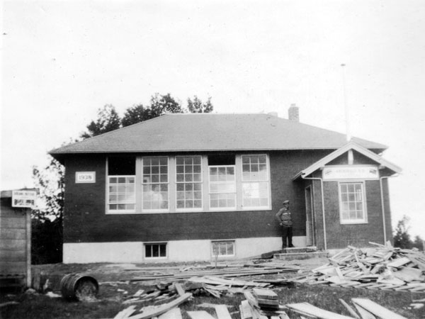 A later Archibald School under construction