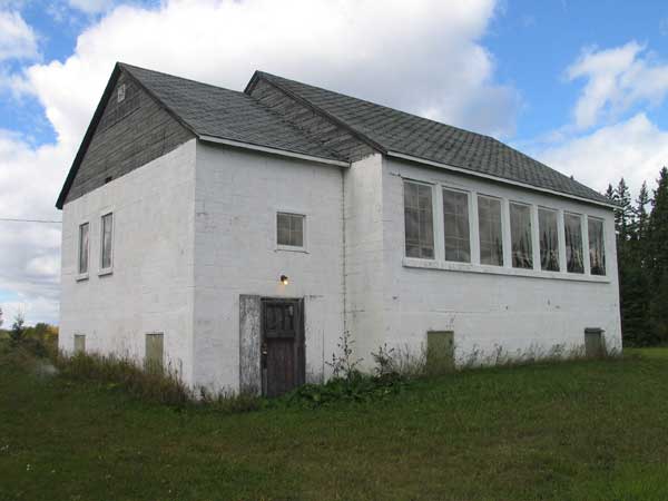The former Arnes South School building