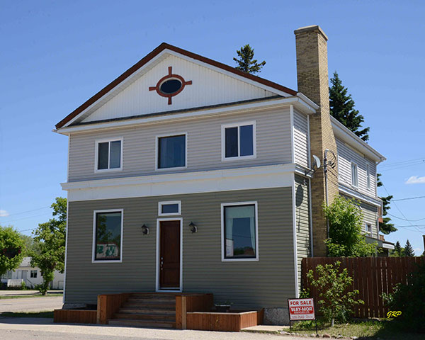 Bank of Commerce Building at Rivers