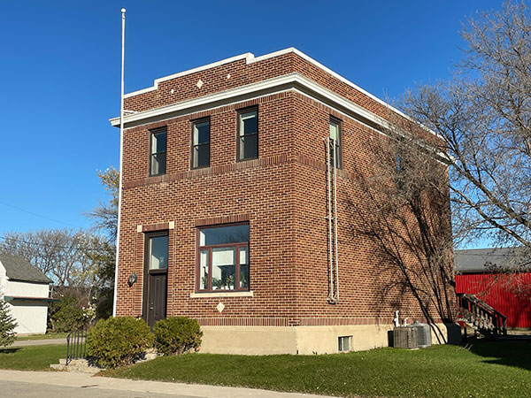 The former Bank of Hamilton Building at Elm Creek