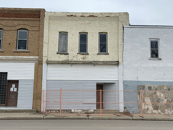 Bank of Hamilton Building at Pilot Mound