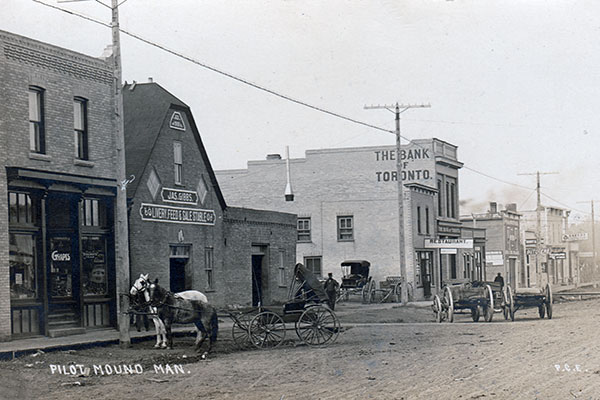 Bank of Toronto Building on Broadway Avenue at Pilot Mound