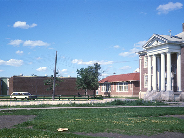 The original Bannatyne School at right with the newer school at left