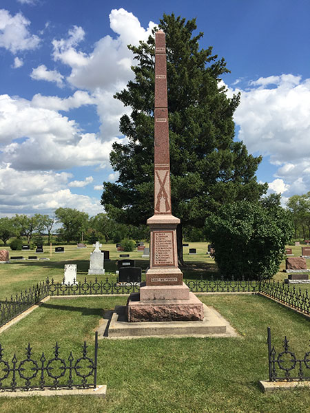 War memorial in the Beaver Creek Cemetery
