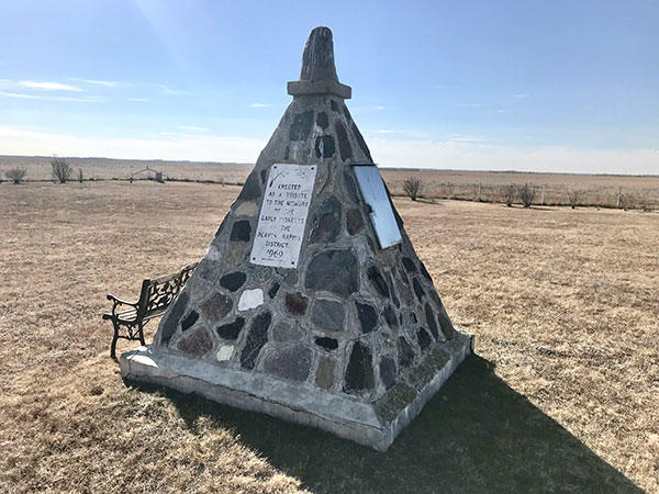 Beaver Rapids pioneer monument