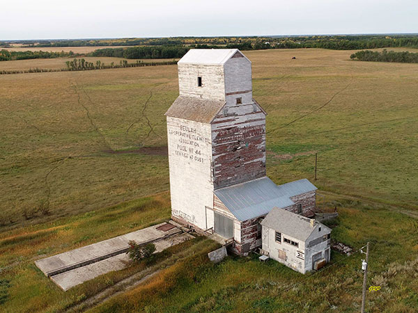 Aerial view of the former Manitoba Pool grain elevator at Beulah