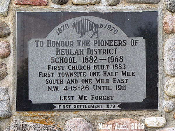 Beulah pioneers monument plaque
