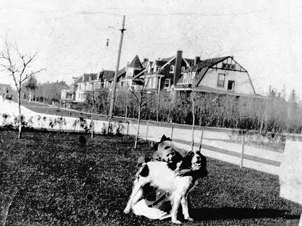 View of Bissett House from the corner of Harvard Avenue and Ruskin Row