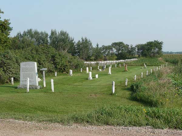 Blumenhof Community Cemetery