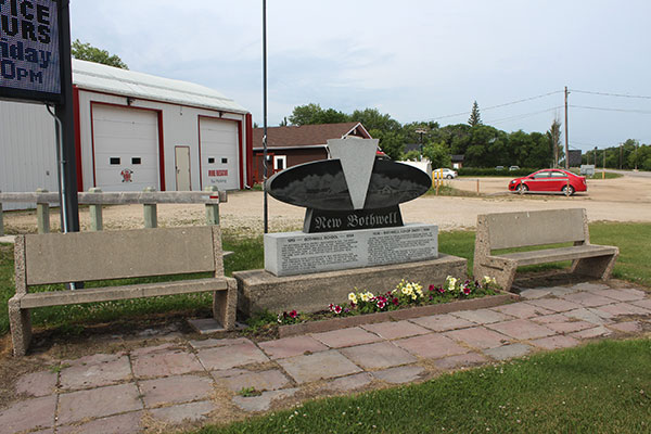 Bothwell School commemorative monument