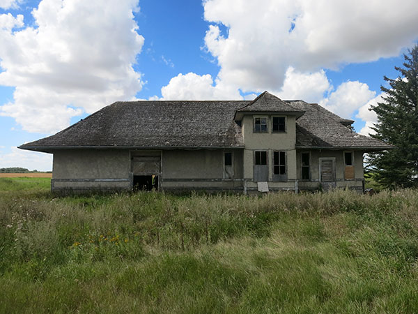 Former Canadian National Railway station at Ingelow