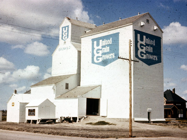 United Grain Growers grain elevator at Brunkild