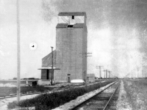 The former Federal Grain elevator at Centennial Siding