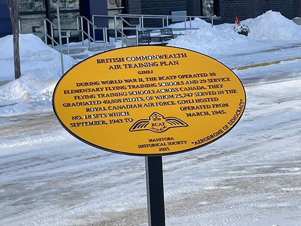 Commemorative plaque at the CFB Gimli Memorial