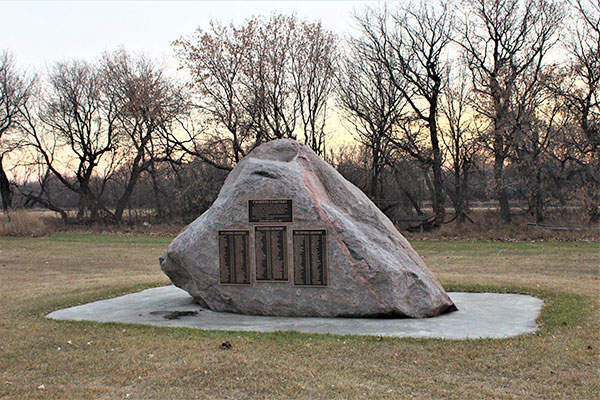 Commemorative monument in Chortitz Cemetery