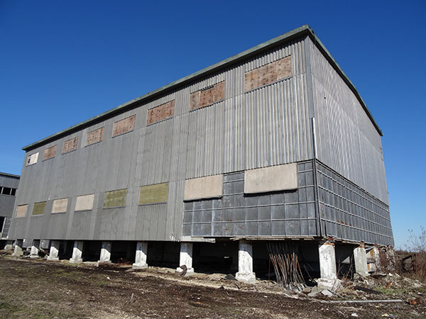 The former HMCS Churchill showing its innovative pile construction