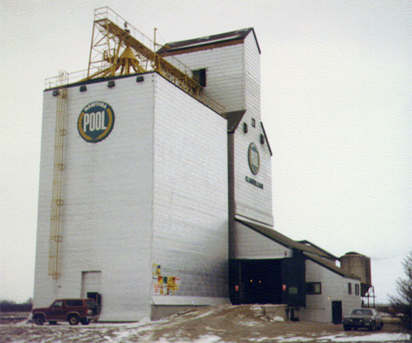 The Manitoba Pool grain elevator at Clanwilliam