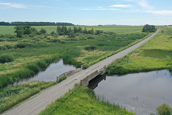Aerial view of concrete beam bridge No. 699
