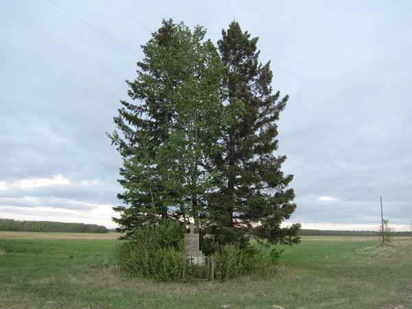 Cork Cliff Settlers Monument