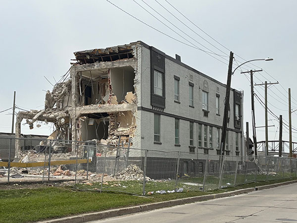 Canadian Pacific Railway Car Cleaners Building being demolished