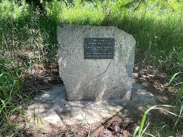 Crocus Hill School commemorative monument