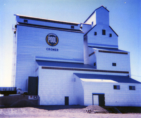 Manitoba Pool grain elevator at Cromer