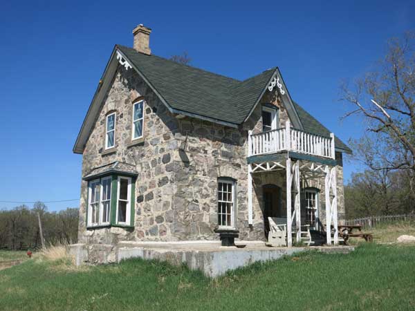 The former Currie House