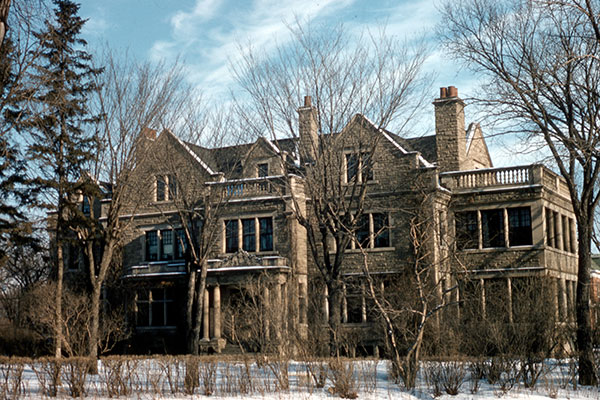 Postcard view of Davidson House