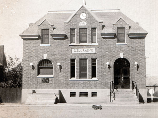 Dominion Post Office Building in Deloraine