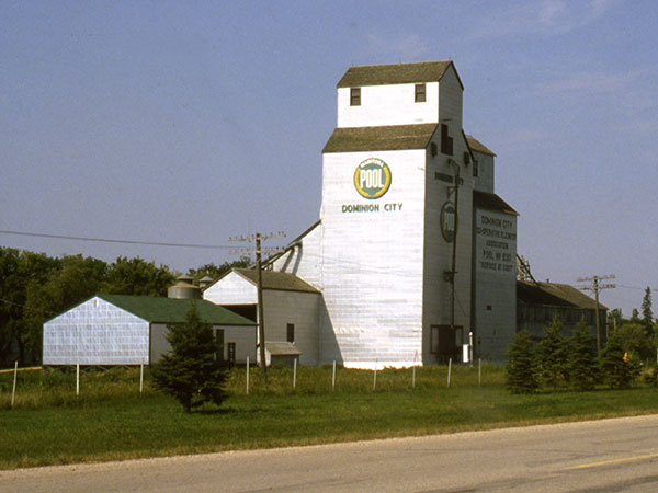 Manitoba Pool grain elevator at Dominion City