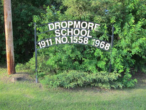 Dropmore School commemorative sign