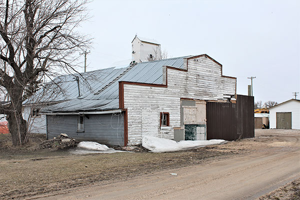 The former Dufresne General Store