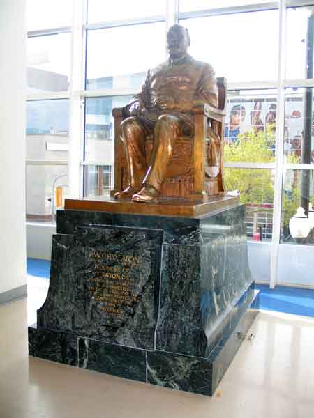 Timothy Eaton Statue