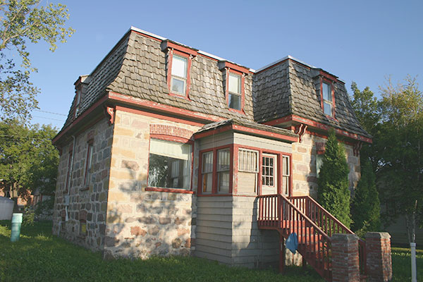 Elliott House