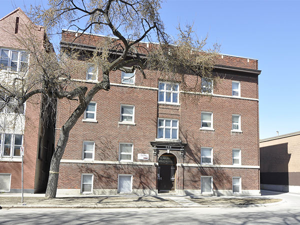 Elmhurst Apartments