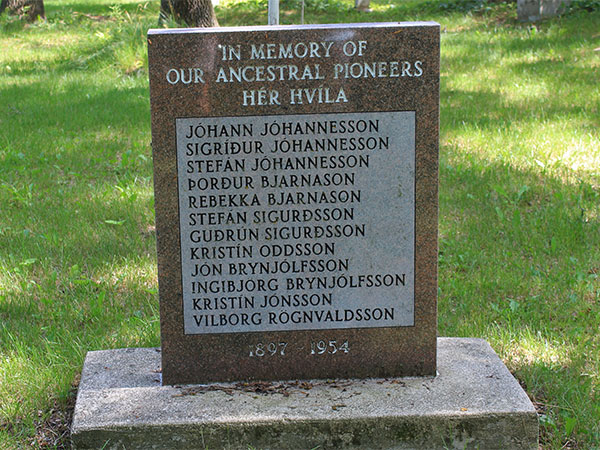 Pioneer commemorative monument in Fagrabakka Cemetery