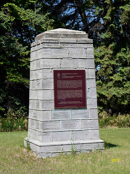 First homestead commemorative monument
