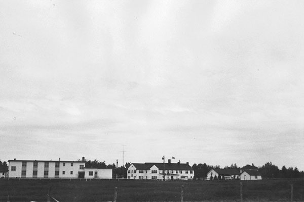 Fisher River Indian Hospital and nurses&rsquo; residence