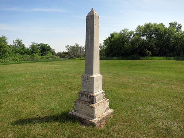 Pioneer commemorative monument