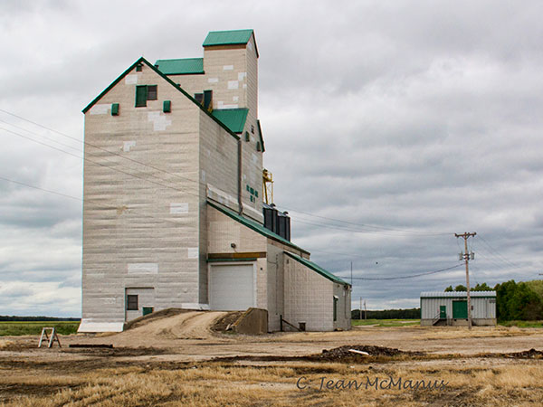The former Manitoba Pool grain elevator at Fredensthal West