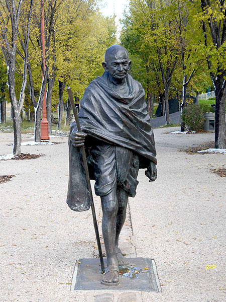 Mahatma Gandhi Statue