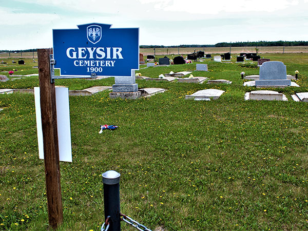 Entrance to Geysir Cemetery