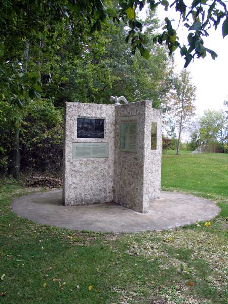 Gimli centennial monument