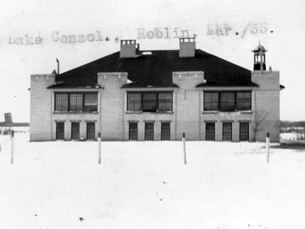 Goose Lake Consolidated School, erected in 1920