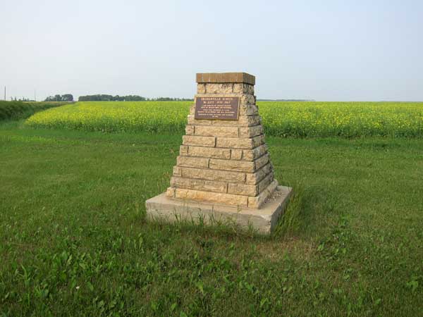 Grahamville School commemorative monument