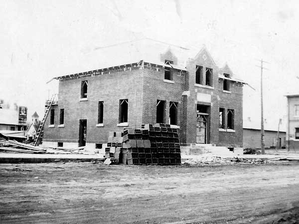 Dominion Post Office at Gretna under construction
