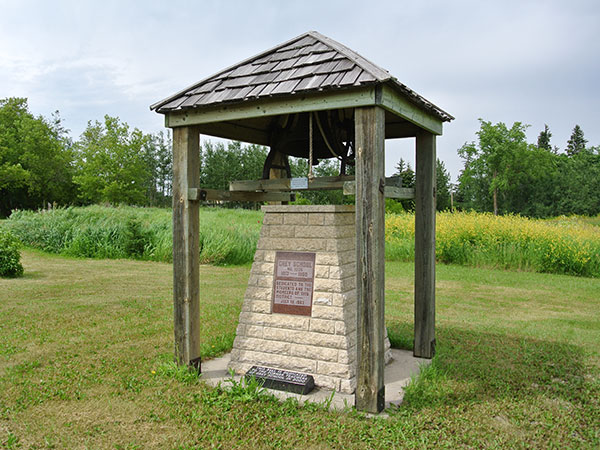 Grey School commemorative monument